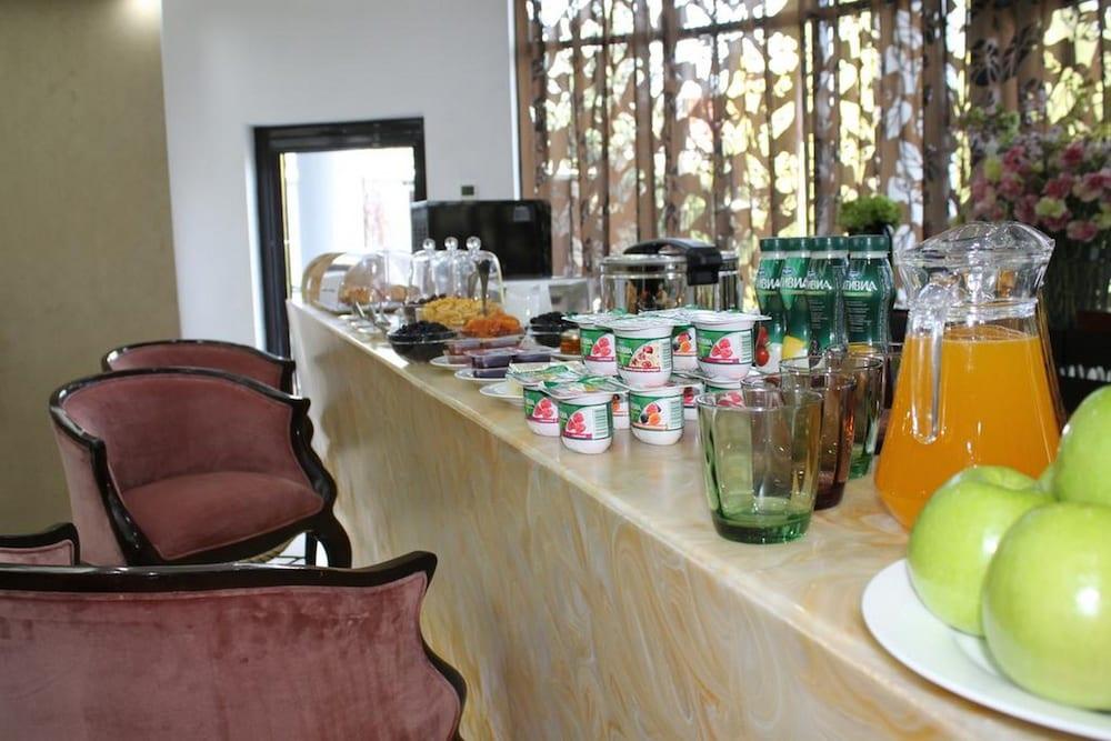 Donatello Boutique Hotel Almaty Eksteriør bilde